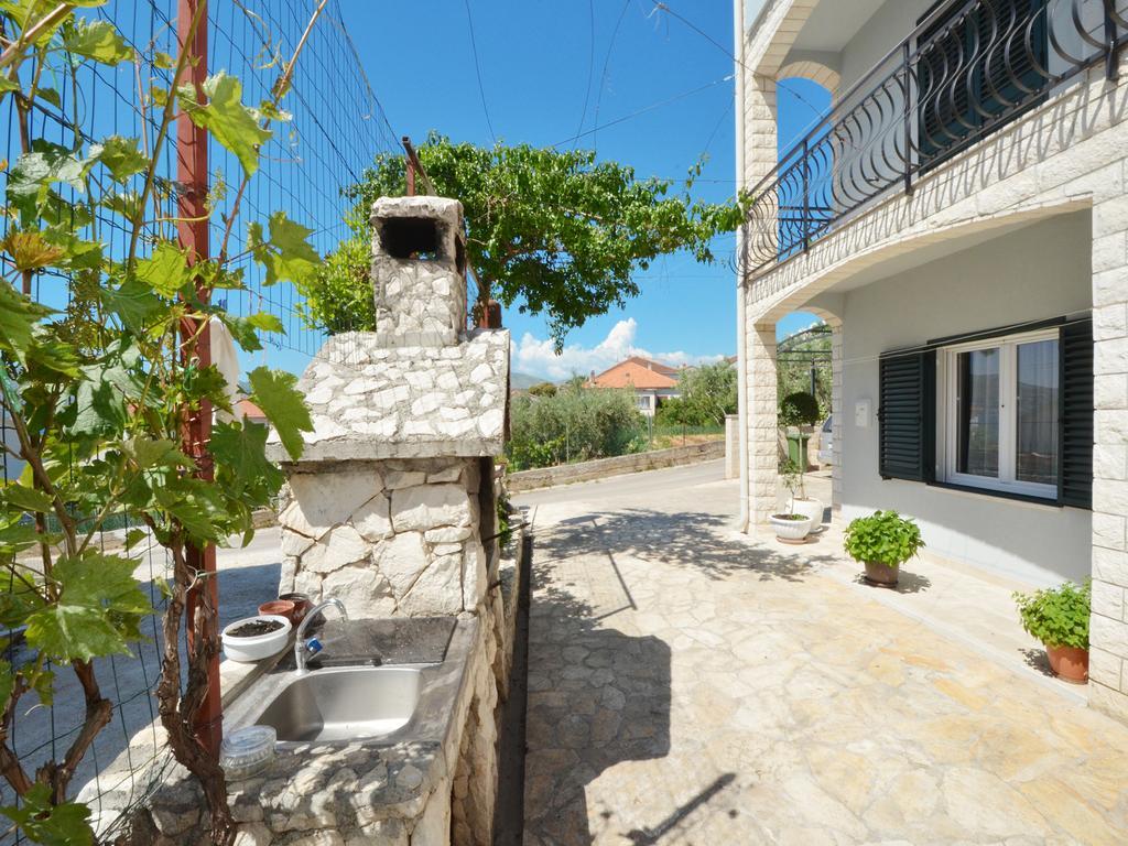 Apartment Vukadin Trogir Eksteriør bilde