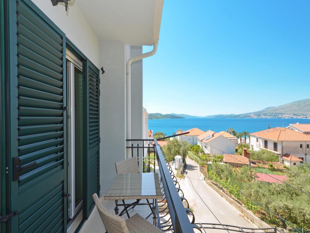 Apartment Vukadin Trogir Eksteriør bilde