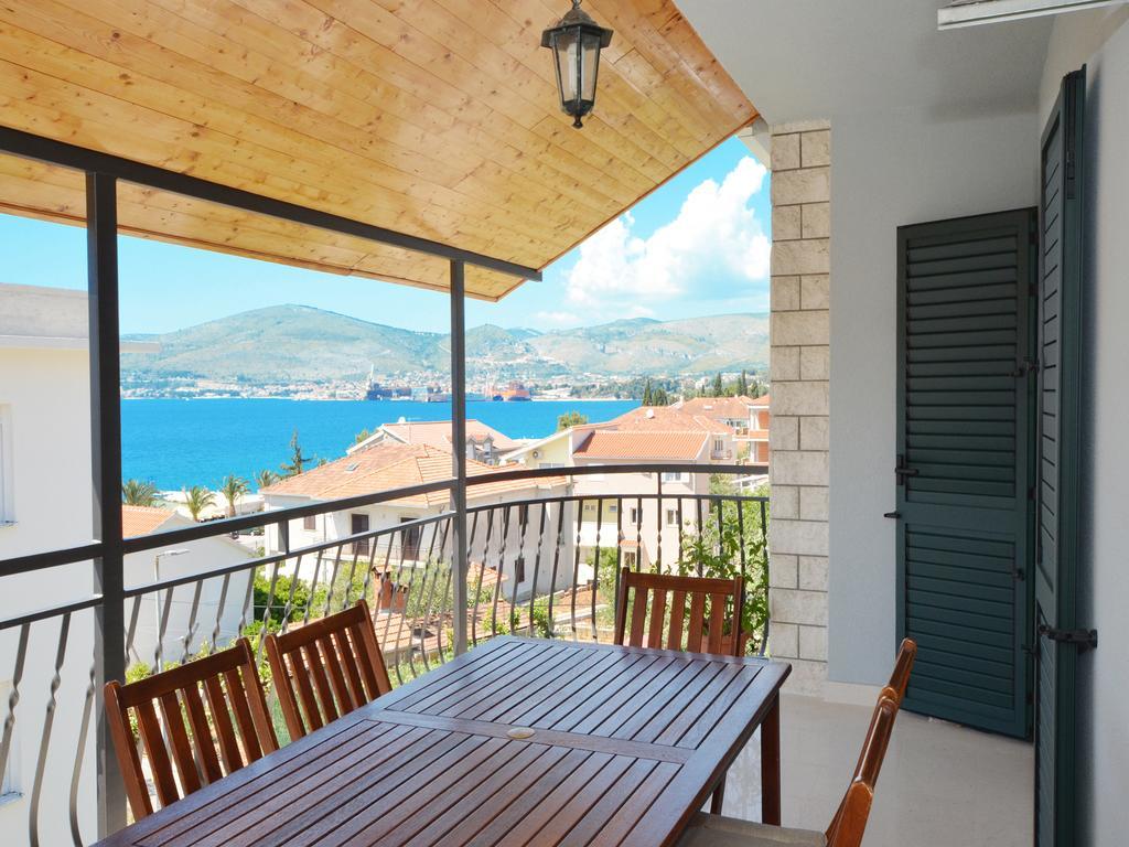 Apartment Vukadin Trogir Eksteriør bilde